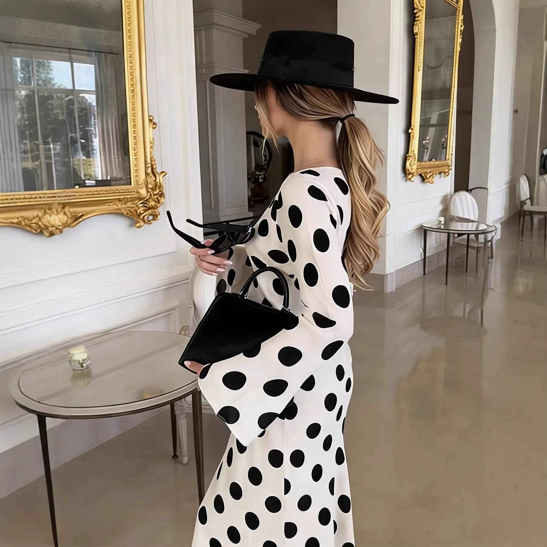 New Womens Slim-fit Long-sleeve Dress Elegant And Figure-flattering