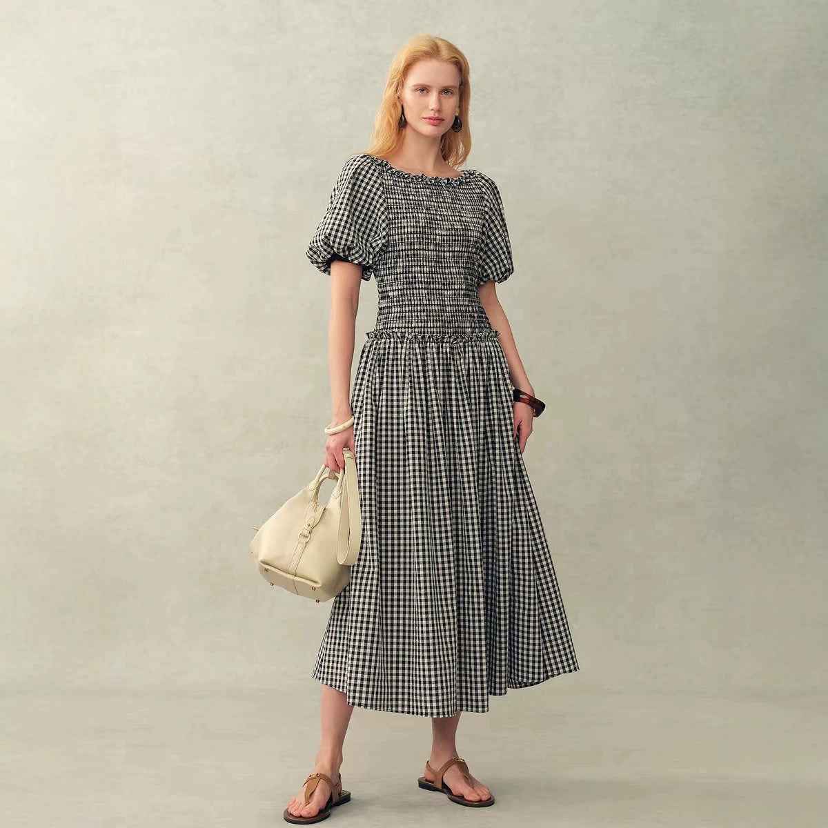 French-style Black-and-White Plaid Pleated Short-Sleeve Puff-Sleeve Check Dress