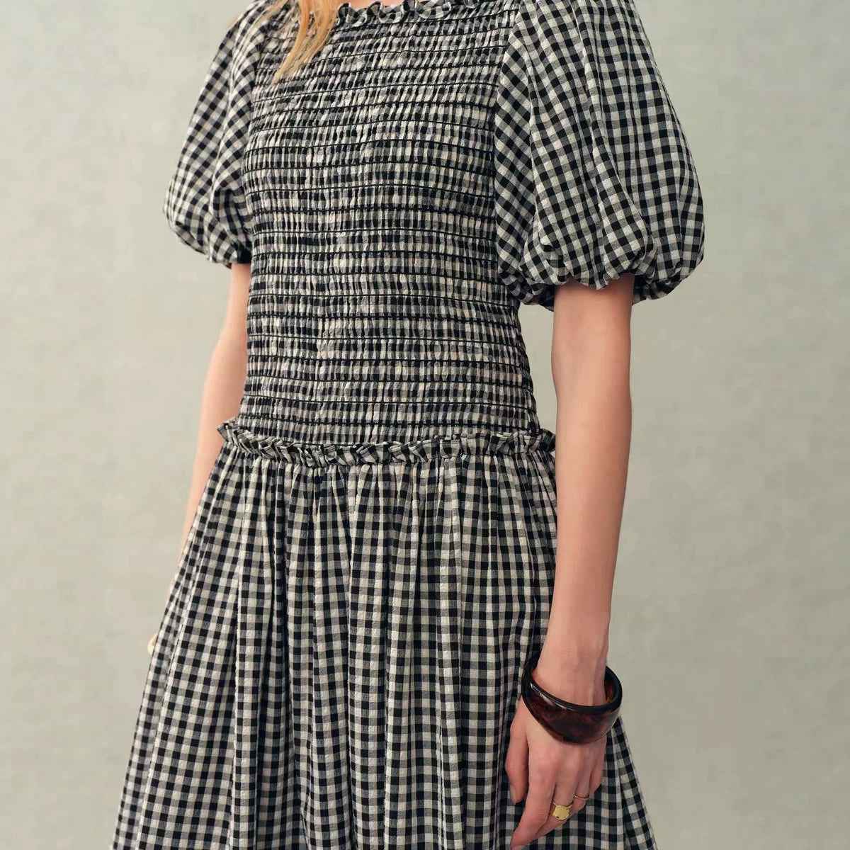 French-style Black-and-White Plaid Pleated Short-Sleeve Puff-Sleeve Check Dress